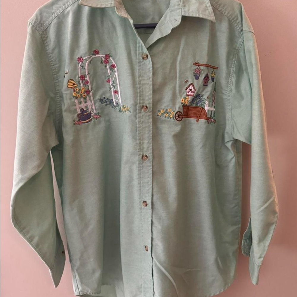 Women’s Vintage Embroidered Green Button-Up Shirt
